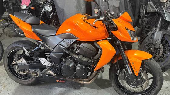 KAWASAKI Z-750 KAWASAKI Z-750